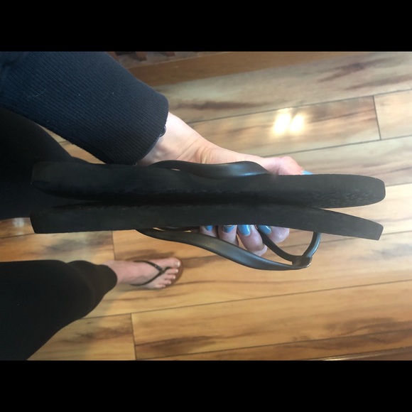 ❌Tory Burch Flip Flops❌ - Picture 4 of 4